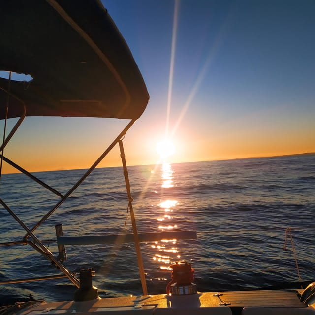 Private Sunset Sailing Trip - Group Size and Exclusivity