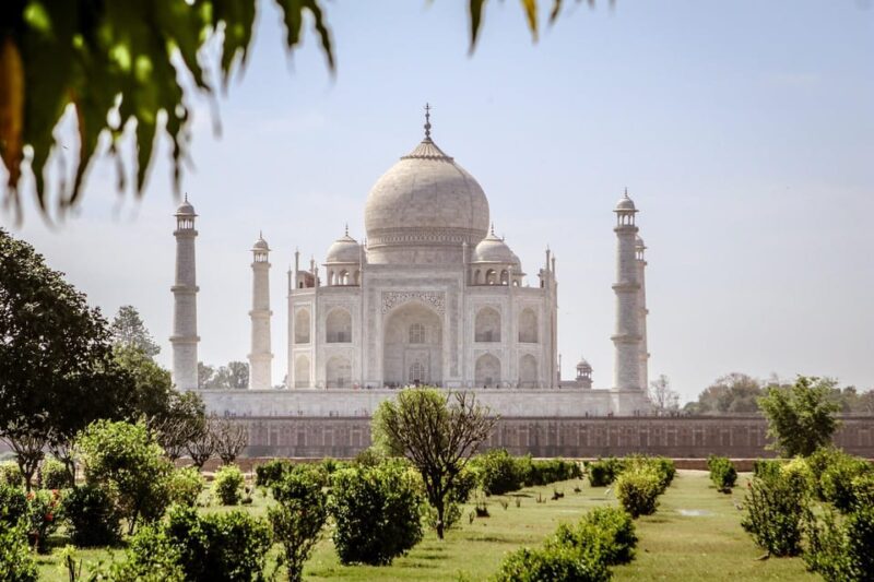 Private Sunset Taj Mahal Tour From Delhi - Accessibility and Accommodations