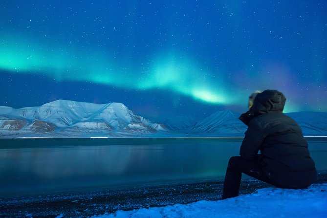 Private Super Jeep Northern Lights Hunt From Reykjavik - Vehicle and Amenities
