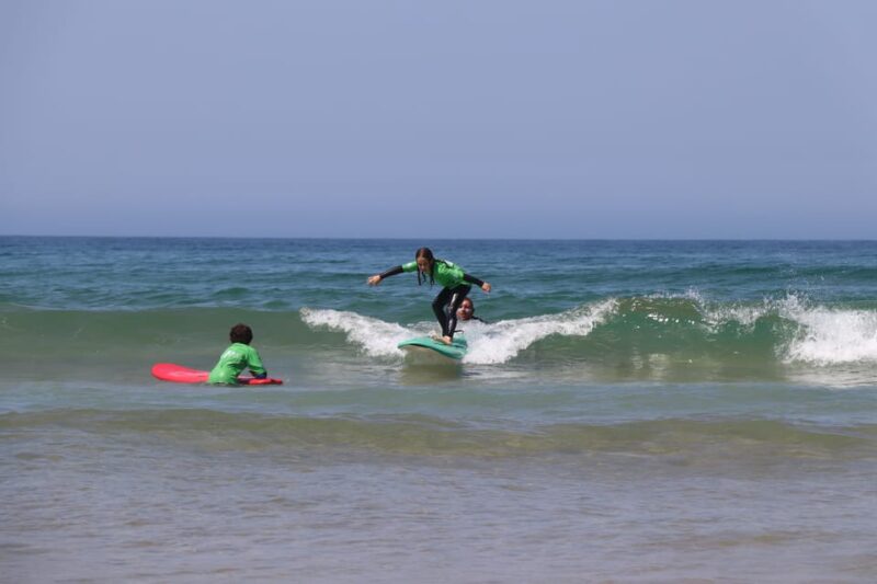 Private Surf Class With Photoshoot in Caparica - Key Points