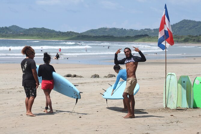 Private Surf Lesson With Local Professionals in Tamarindo Beach - Instructor Expertise and Approach