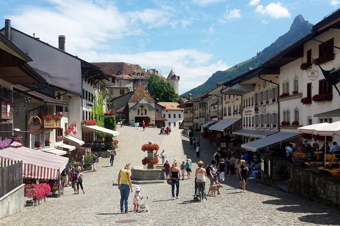 Private Swiss Cheese and Chocolate Tour From Interlaken - Visiting Gruyères