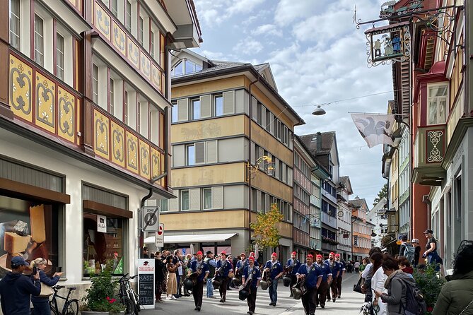 Private Swiss Chocolate, Cheese, Mountain Santis Tour With Pickup - Exploring the Chocolarium