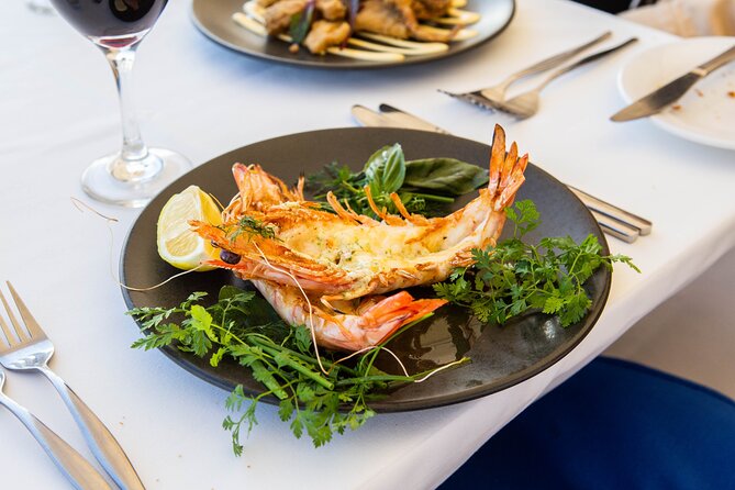 Private Sydney Harbour Lunch Cruise Including Unlimited Drinks - Gourmet Dining
