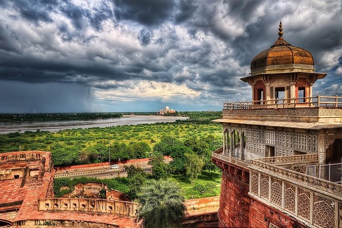 Private Taj Mahal Guided Tour From Delhi With Tickets - Private Tour Experience