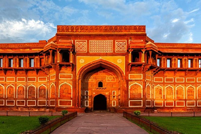 Private Taj Mahal Sunrise Agra Day Tour With Lunch From New Delhi - Preparing for the Tour