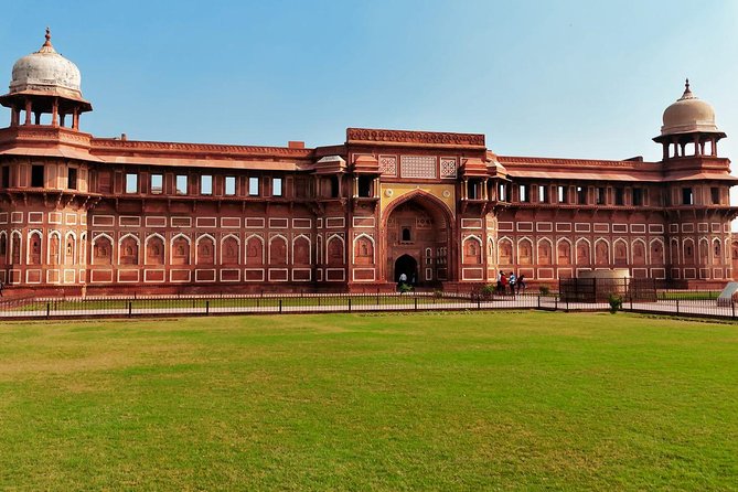 Private Taj Mahal Sunrise and Fatehpur Sikri Tour - Itinerary