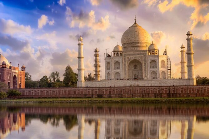 Private Taj Mahal Sunrise Tour From Delhi by Car - Explore the Taj Mahal