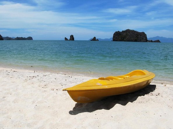 Private Tanjung Rhu Village and Mangroves by Boat in Langkawi - Key Points