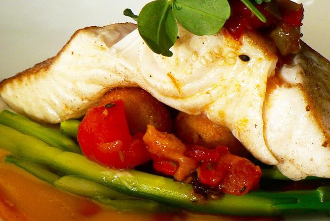 Private Tapas Walking Tour in Barcelona Modernist Area With Dinner Included - Customer Feedback