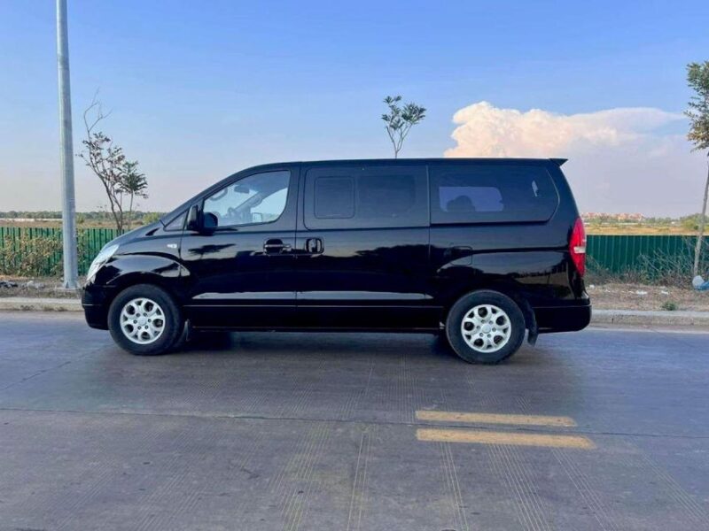 Private Taxi From Phnom Penh to Poi Pet - Scenic Journey