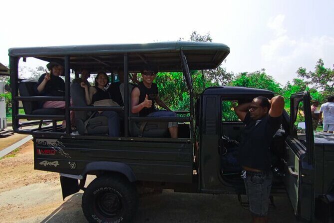 Private Taxi Service Around Sri Lanka with Airport Pickup & Drop - Who Should Consider This Service?