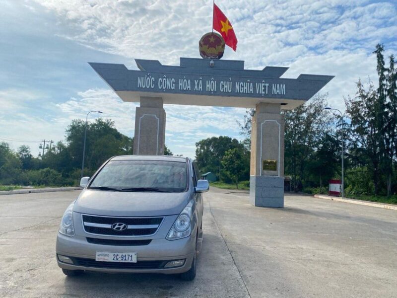 Private Taxi Transfer From Phnom Penh to Ho Chi Minh City - Booking Information