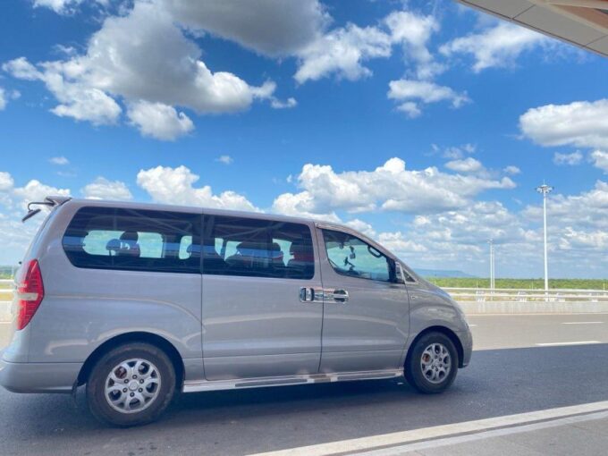 Private Taxi Transfer From Phnom Penh to Ho Chi Minh - Border Crossing