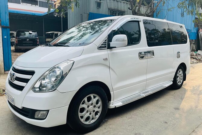 Private Taxi Transfer From Phnom Penh to Siem Reap With English Speaking Driver - Driver Expertise and Flexibility