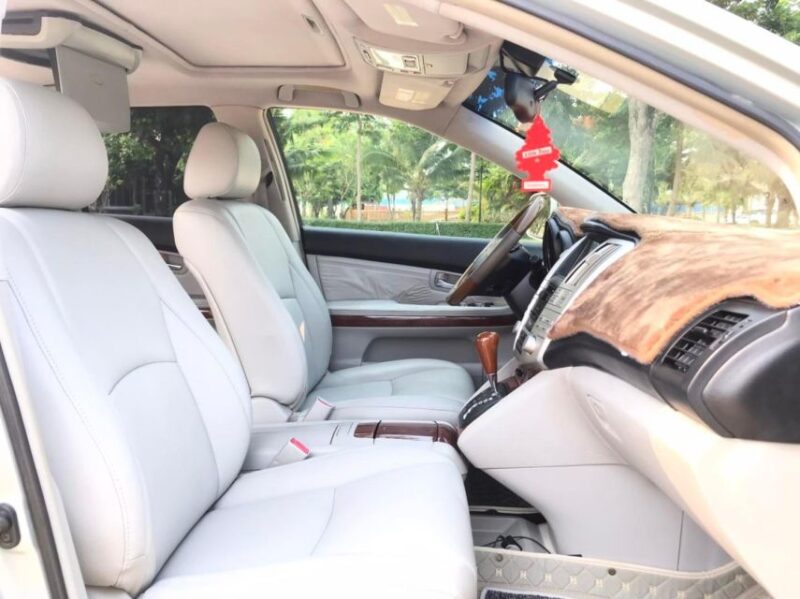 Private Taxi Transfer From Siem Reap to Phnom Penh - Scenic Journey Highlights