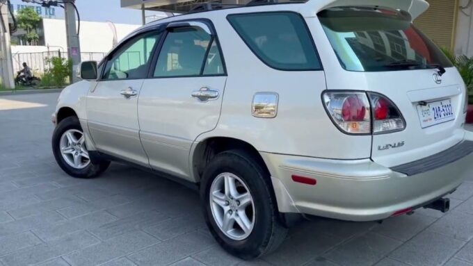 Private Taxi Transfer From Siem Reap to Phnom Penh - Frequently Asked Questions