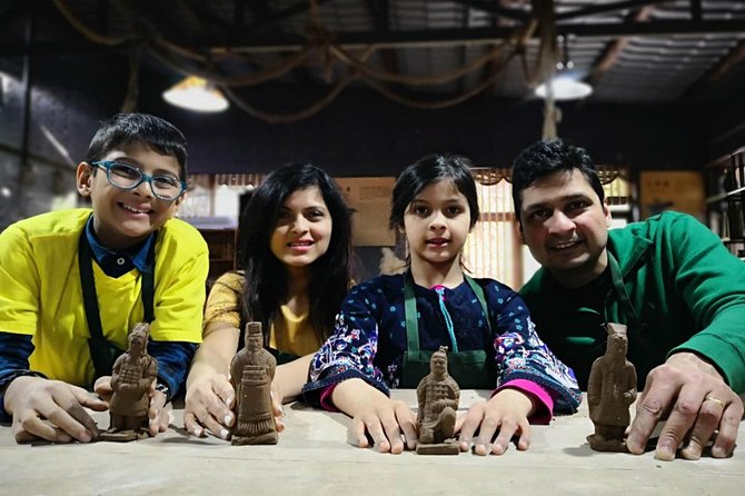 Private Terracotta Army Tour With Kids Fun: Figurine-Making + VR - Lunch Included