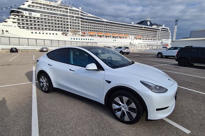 Private Tesla Tour From Marseille to Cassis - Tesla Vehicle Features