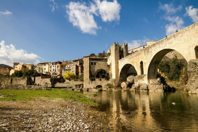 Private Three Medieval Towns Tour and Local Lunch - Meals and Refreshments