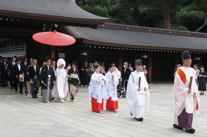 Private Tokyo Tour by Subway W/Licensed English-Speaking Guide - Transportation and Guide Services