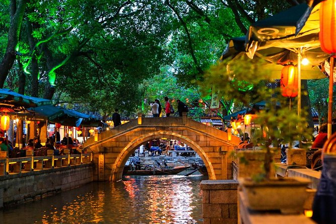 Private Tongli Water Town Tour From Suzhou With All Inclusive Option - Exploring Tongli Water Town