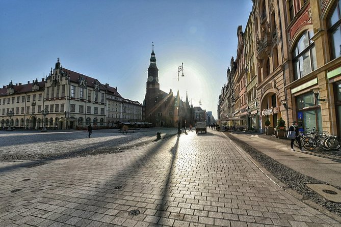 Private Top Attractions Of Wroclaw Tour - Transportation and Accessibility