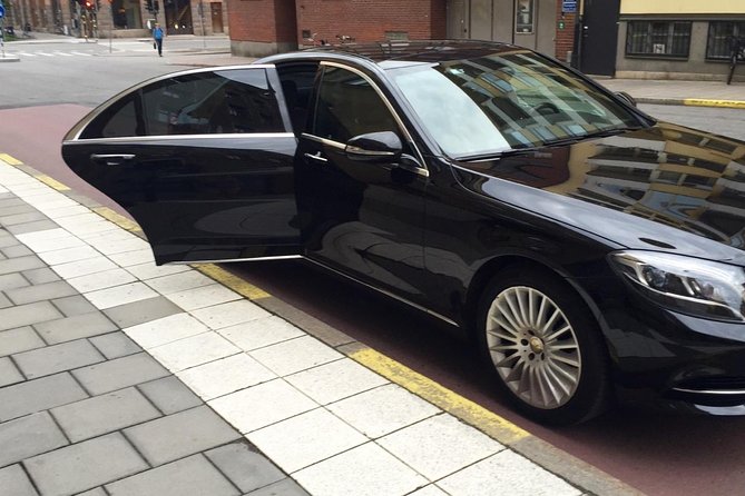 Private Toronto Departure Transfer - Hotel/Accommodation to Pearson Airport - Meeting and Pickup