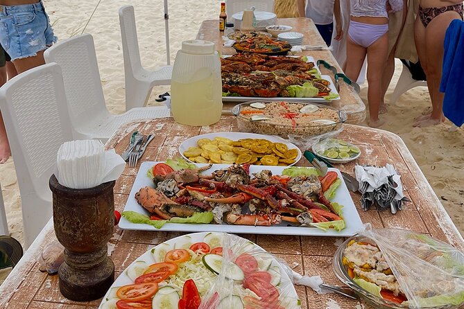 Private Tour 2 Days to Bahía De Las Águilas With Hotel Accommodation - Destination Highlights
