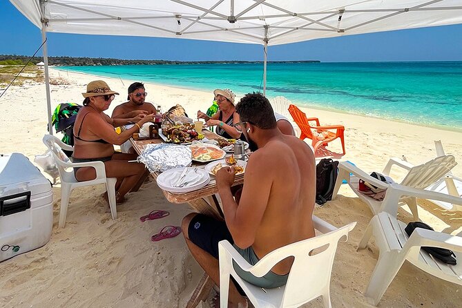 Private Tour 2 Days to Bahía De Las Águilas With Hotel Accommodation - Booking Your Stay