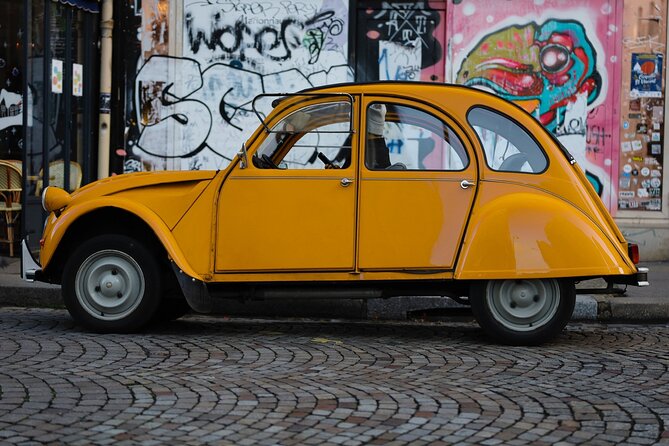 Private Tour 2CV Paris Secret 2H - Personalized Exploration