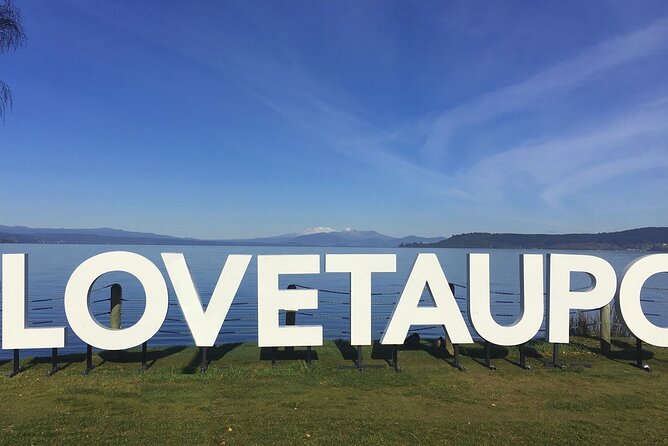 Private Tour [3 Days]: Huka Falls, Lake Taupō, Napier, Art Deco, Cape Kidnappers - Wai-O-Tapu Thermal Wonderland
