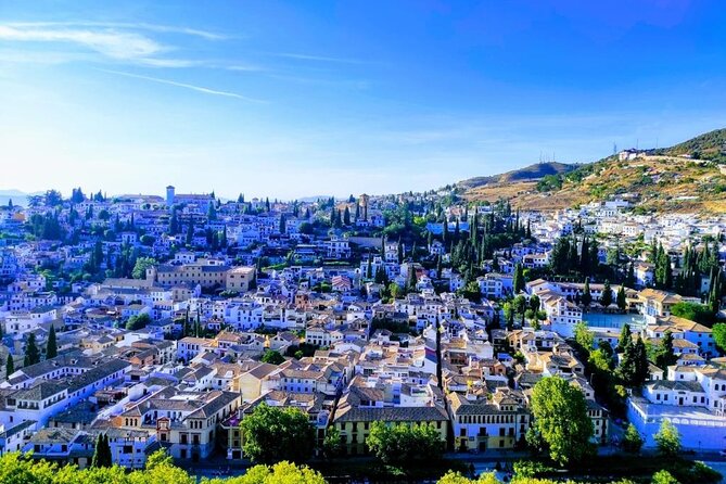 Private Tour: 4 Cultures, Granada in Depth - Exploring Plaza Nueva