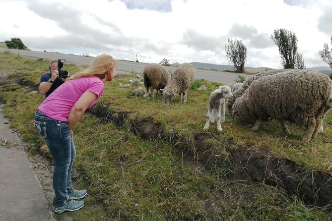 Private Tour 4-Day Trip, Cotopaxi, Quilotoa, Baños With Devil'S Nose Train Ride - Banos Village Immersion