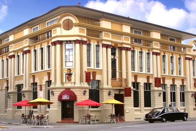 Private Tour [4 Days]: Hawkes Bay, Napier, Rotorua & Lake Taupō - Refreshments and Accommodations