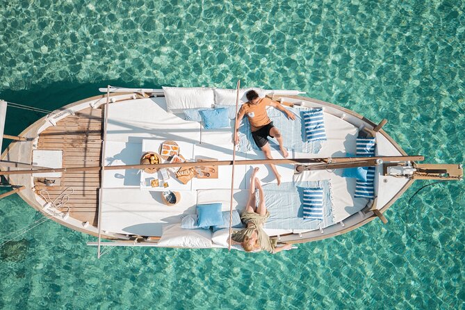 Private Tour 4 Hours Es Vedra, Atlantis or Cala Comta, Cala Bassa - Accessibility and Additional Information