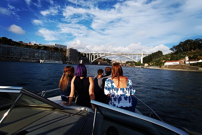 Private Tour 6 Bridges 1h30m With Sunset Option, Group Price up to 6px - Inclusions