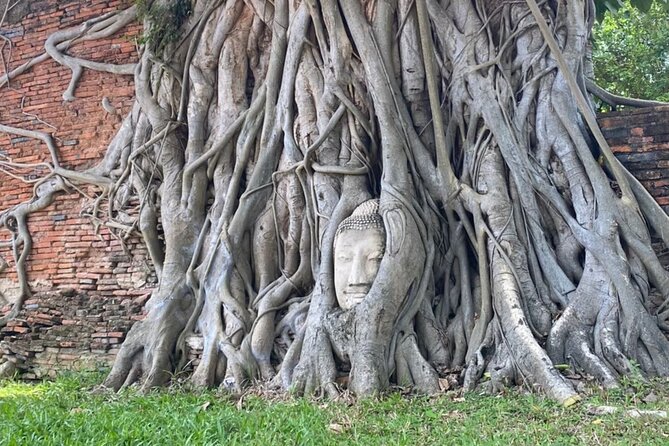 Private Tour : a Day in a Life to Visit Ayutthaya With Authentic Local Lunch - Experiencing Local Culture and Cuisine