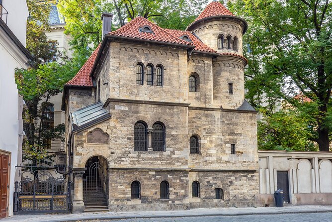 Private Tour: A Journey Through the History of Jewish Prague - Positive Review Highlights