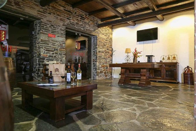 Private Tour Alentejo, Evora, Monsaraz, Mourão-Medieval Times Lunch&Wine Tasting - Pickup and Meeting Details