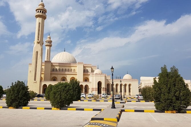 Private Tour and Sightseeing in Bahrain - VIP Tour - Sights Along the Way