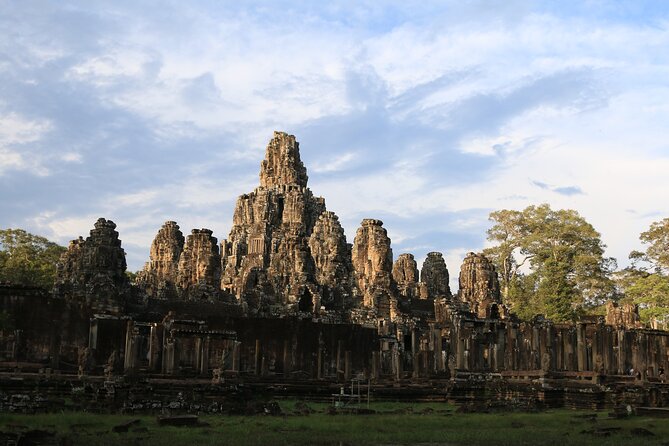 Private Tour: Angkor Highlights Full-Day - Meeting and Pickup