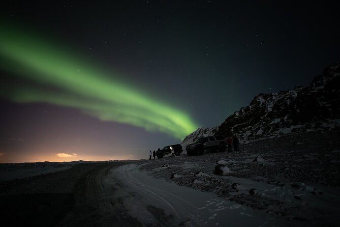 Private Tour / Aurora Hunt - Northern Lights Super Jeep Tour - Meeting & End Points
