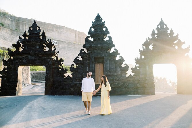 Private Tour Bali Beaches and Uluwatu Temple With Dinner - Melasti Beach