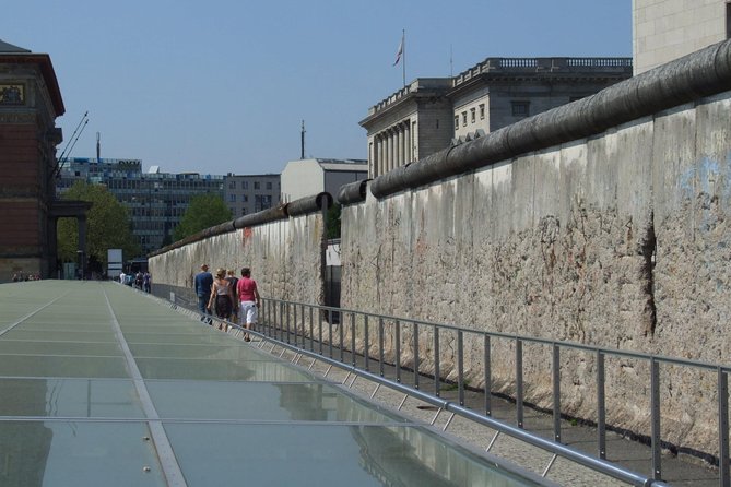Private Tour: Behind the Berlin Wall & Berlin in the Cold War - Key Sites Along the Walls Perimeter
