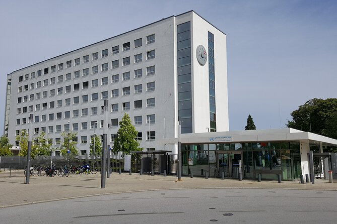 Private Tour: Bonn Republic - Former Government District - Participant Accessibility