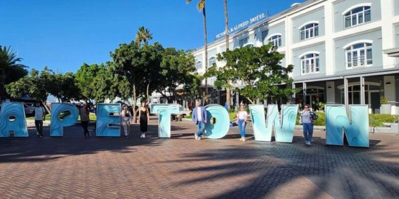 PRIVATE Tour Cape Town: Cape Point Peninsula & Penguins - Hotel Pickup and Drop-off