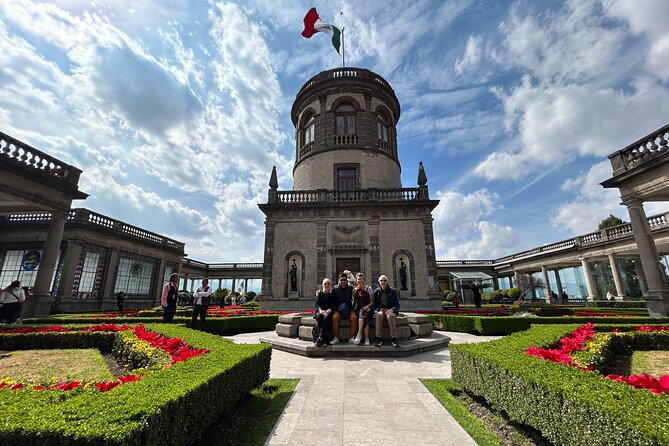 PRIVATE Tour Chapultepec Castle - Highlights of the Experience