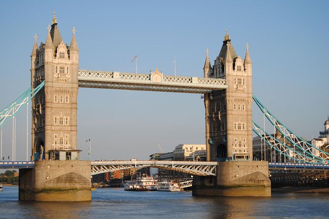 Private Tour: Chauffeur-Driven Sightseeing Tour of London - Pickup and Accessibility