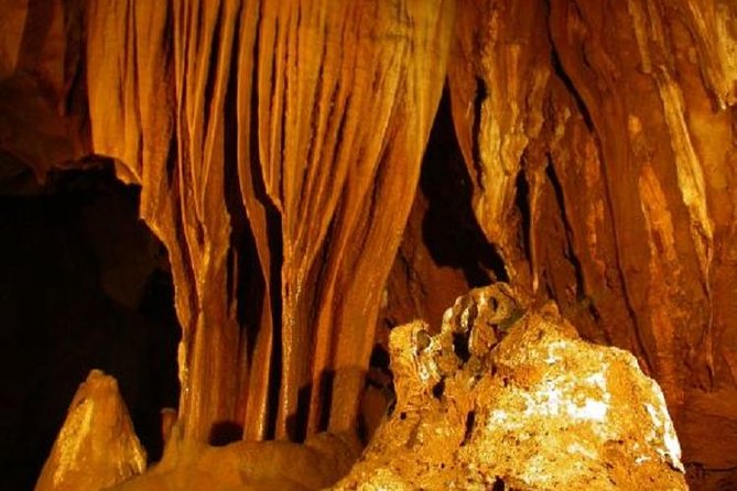 Private Tour Chiang Dao Cave ,Temples,Sticky Waterfall - Tour Inclusions